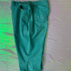 *CLEARANCE* Catherine's Capris  26W/4X Aqua Blue